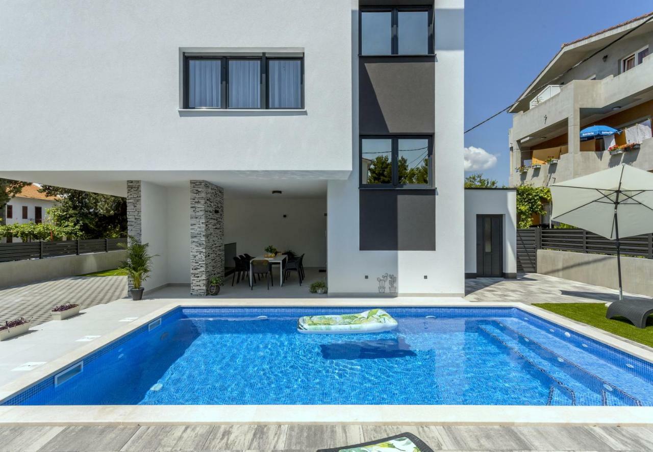 Villa Ema Kastela With Private Heated Pool Exteriör bild