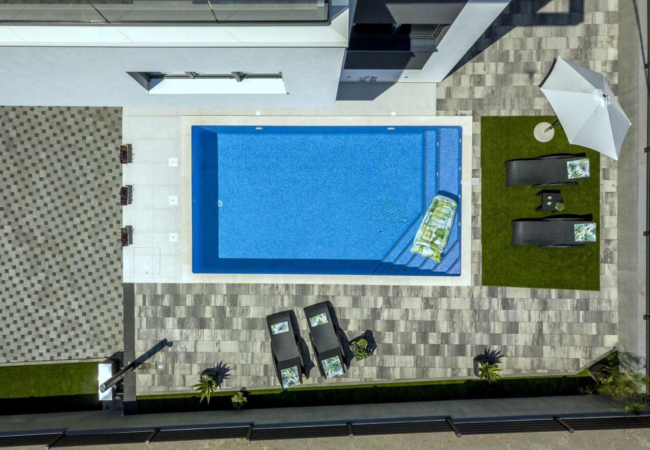 Villa Ema Kastela With Private Heated Pool Exteriör bild